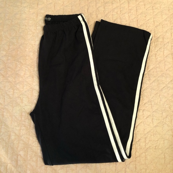 Brandy Melville Pants - Brandy Melville Black High Waisted Pants